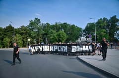 Феновете на Локомотив (Пловдив) затварят „Бесика“ и започват протест срещу Крушарски