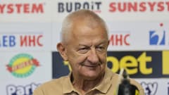 Оцелелите шефове на Локомотив (Пловдив) се събират на спешна среща